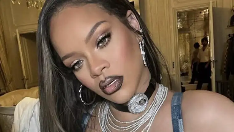 RIHANNA.jpg