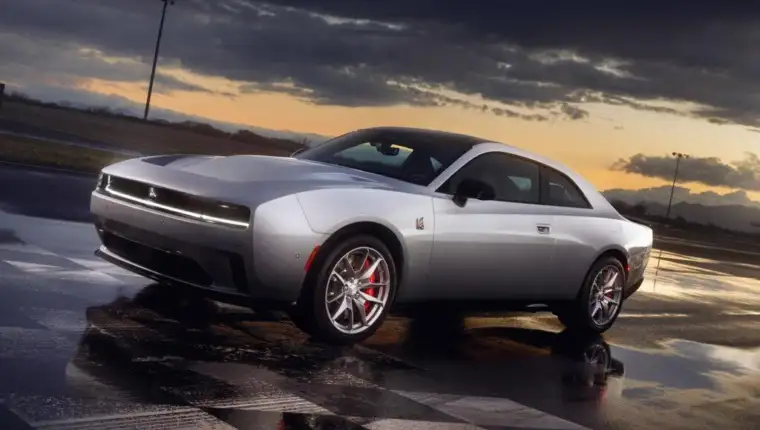 Dodge Charger Daytona 2