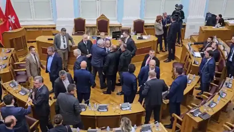 parlament cg 1