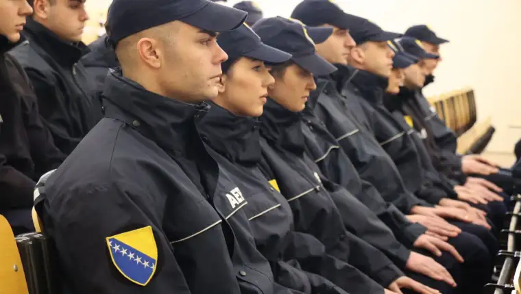 Promovirano 10 mlađih inspektora SIPA-e: 'Bit ćemo dostojni čuvari sigurnosti'