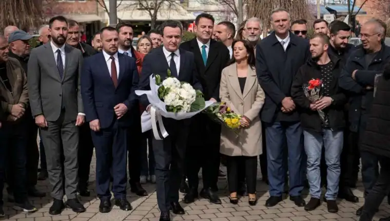 kurti masakr na zelenoj trznici