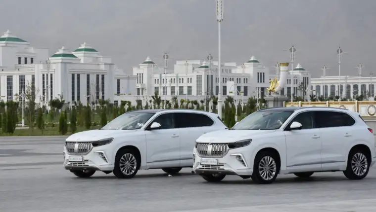 turkmenistan bijela auta