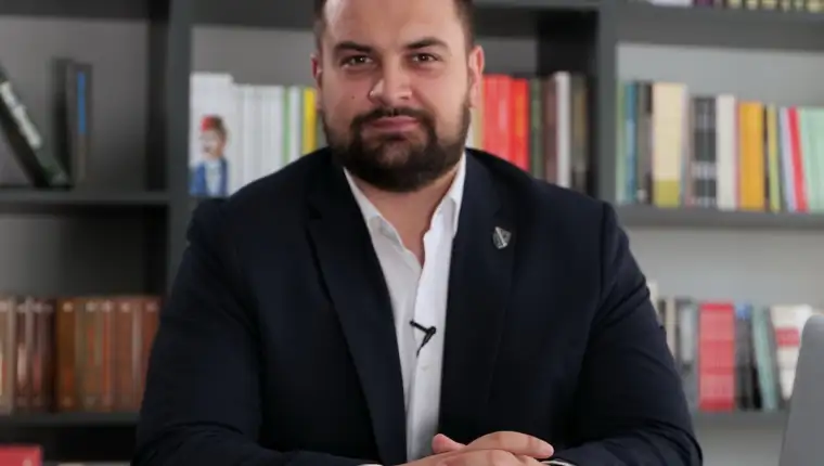 armin hodžić.jpg