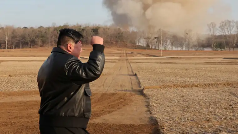 kim jong un raketa