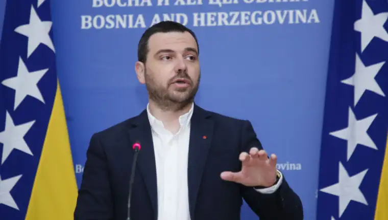 magazinovic 4