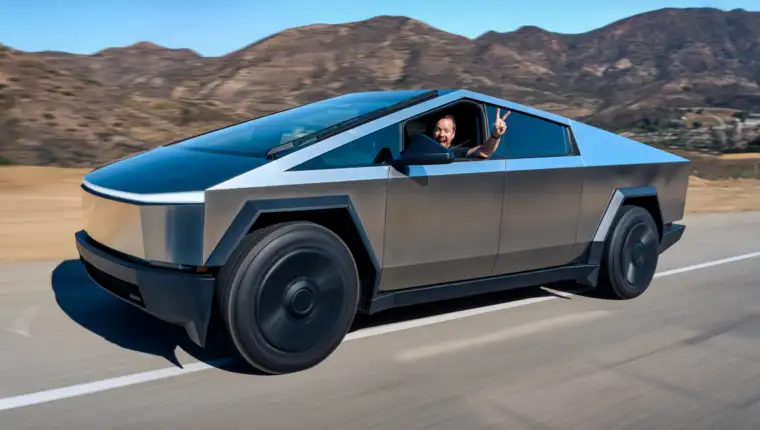 1-Tesla-Cybertruck-review