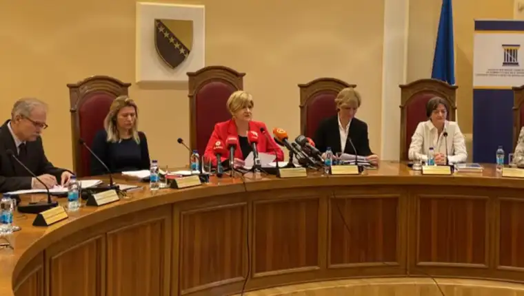 ustavni sudf bnih 5