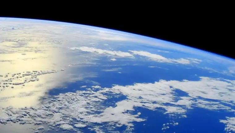 britanska-kompanija-poslala-tri-4k-kamere-na-iss-pokrenut-ce-live-stream_kA5iXm