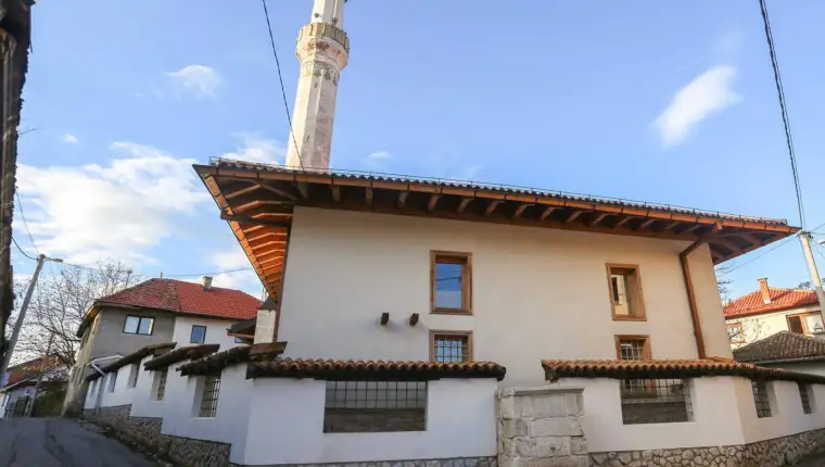 bijela džamija