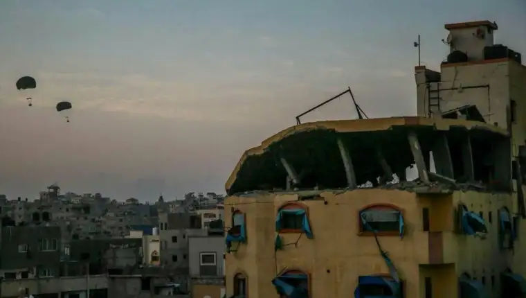 gaza-humanitarna-pomoc-iz-zraka-aa-8