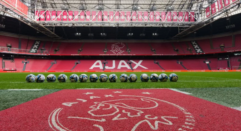 ajax 4