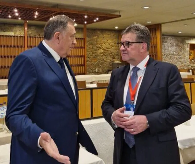dodik lajcak