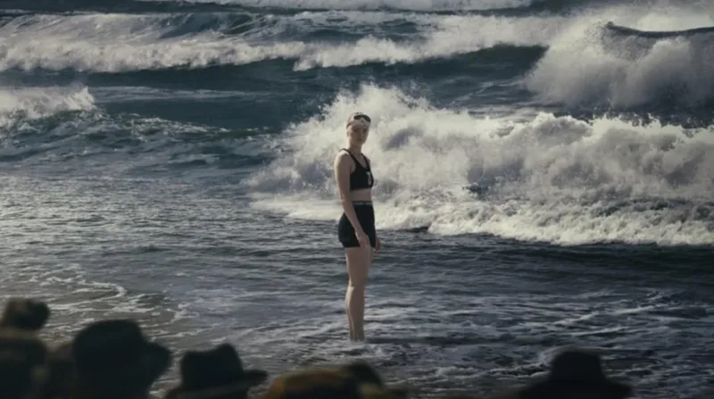 young-woman-and-the-sea-daisy-ridley