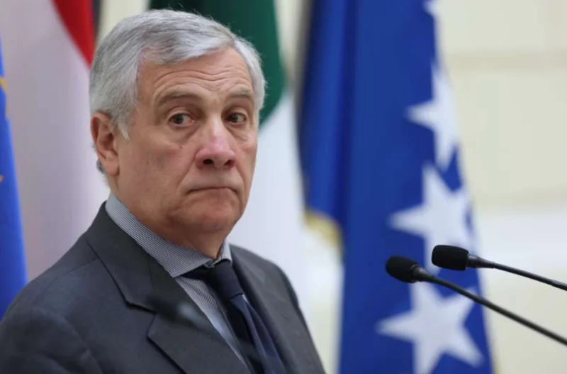 tajani 4
