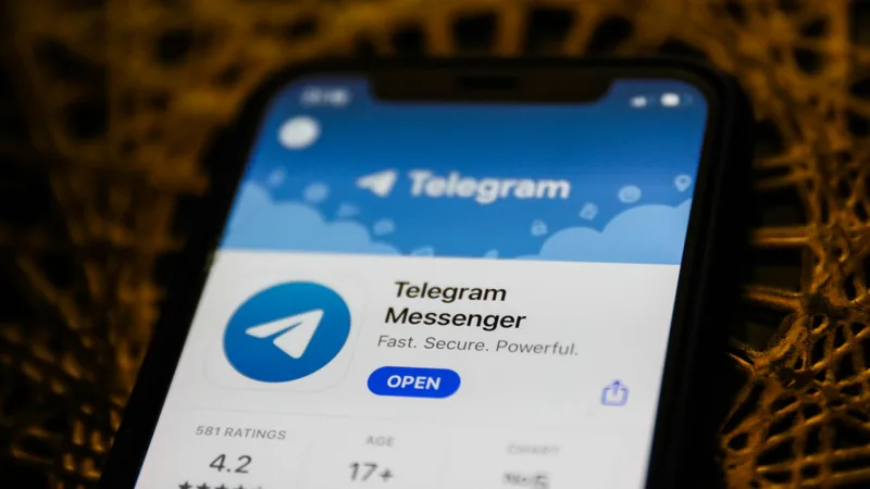 Signal And Telegram Messenger Apps Gained Popularity