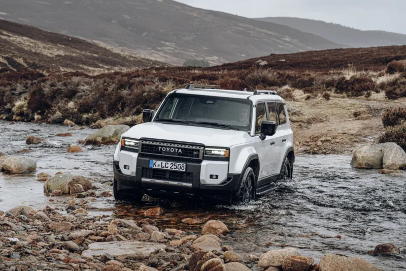 2024-landcruiser-mte-1