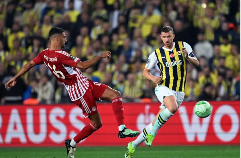 dzeko olympacos 4