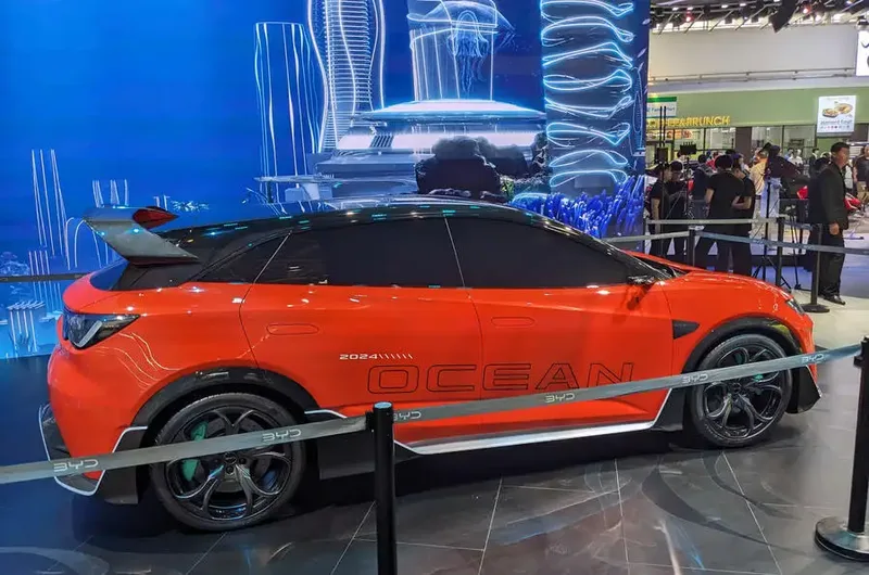 byd-ocean-m-concept-at-beijing-motor-show-side