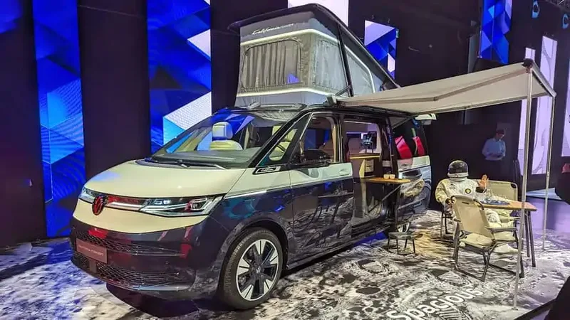 vw-t7-california-concept-auf-der-volkswagen-group-night-2023