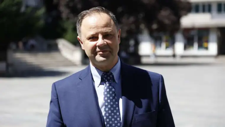 adnan hadrović