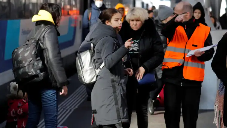 Refugees from Ukraine arrive by train in Zurich