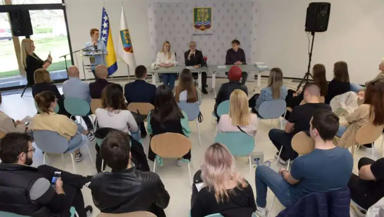 mandic stipendija