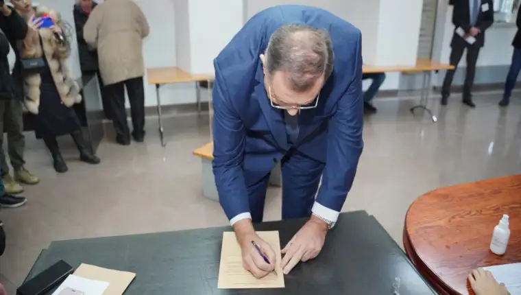 dodik glasa s