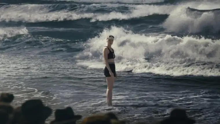 young-woman-and-the-sea-daisy-ridley
