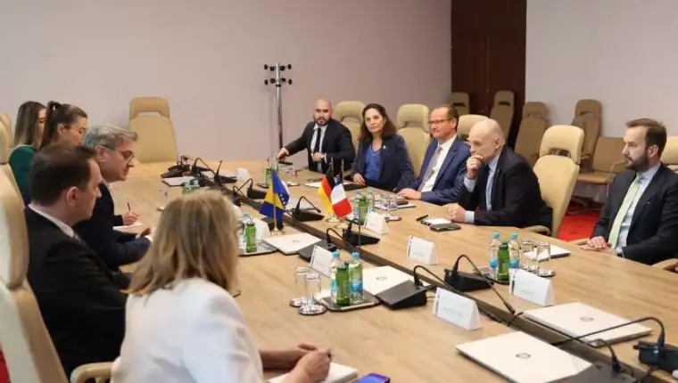 zvizdic sa parlamentarcima njemacke francuske