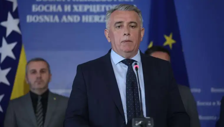 šerif špago