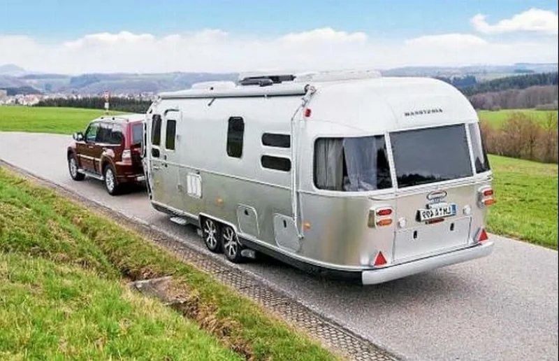 auto sa prikolicom