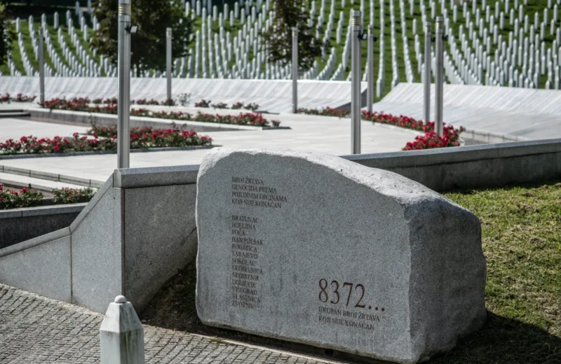 memorijalni centar srebrenica 1