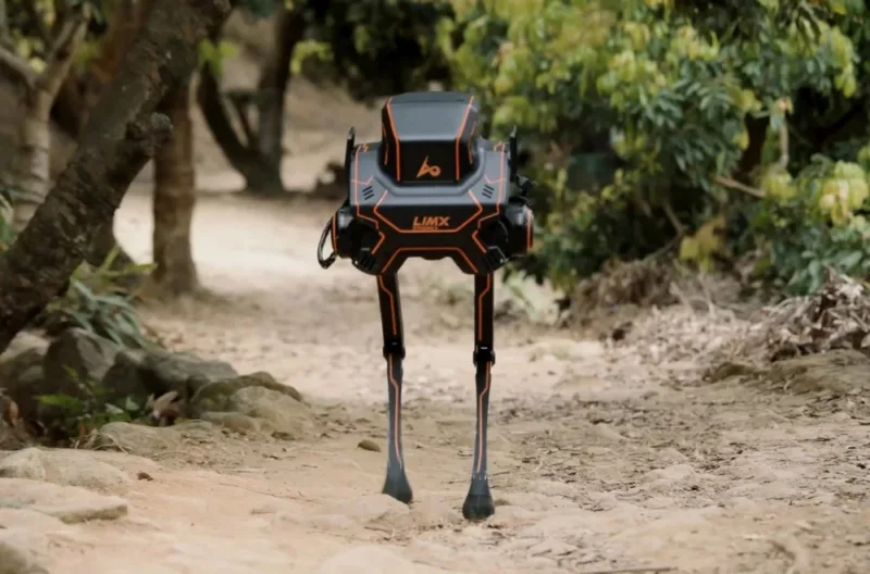 kineski robot