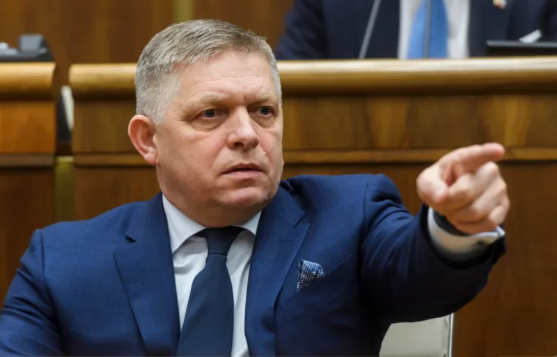 robert fico11