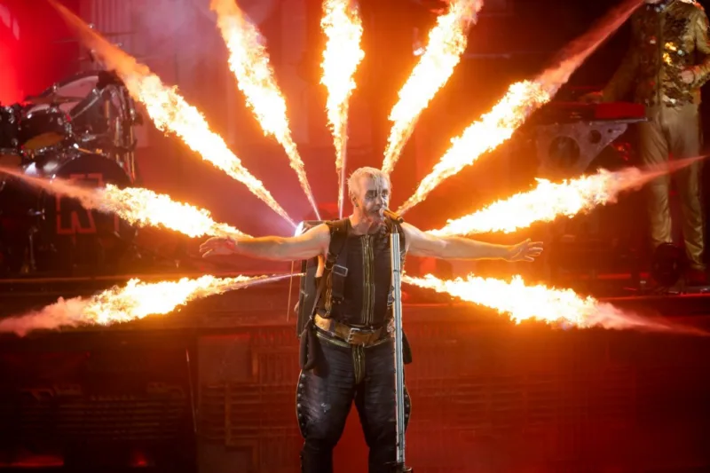 LDN-L-RAMMSTEIN-0923_dk_01