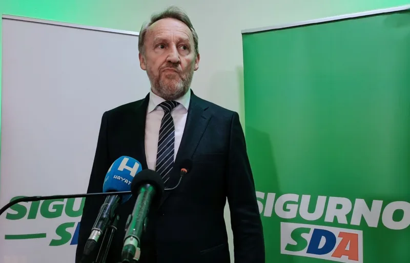 bakir izetbegovic faca