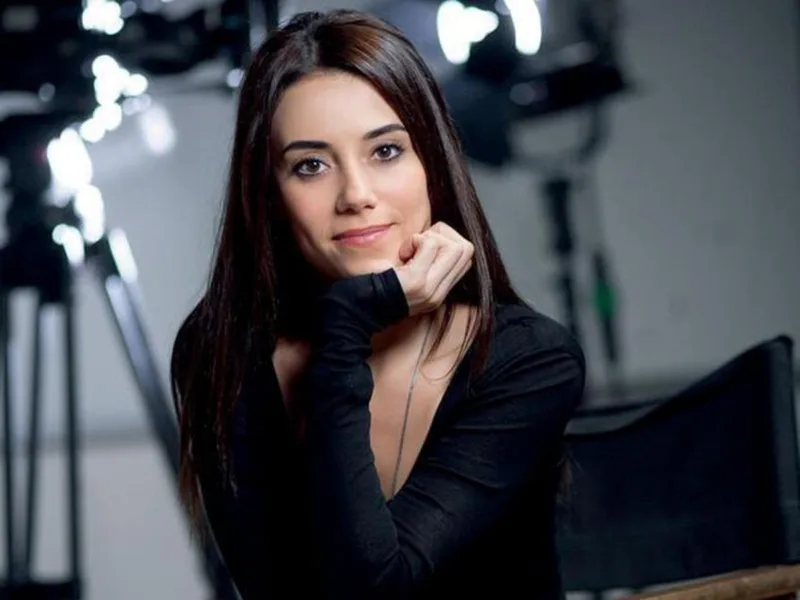cansu dere