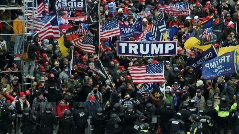 trump pristalice
