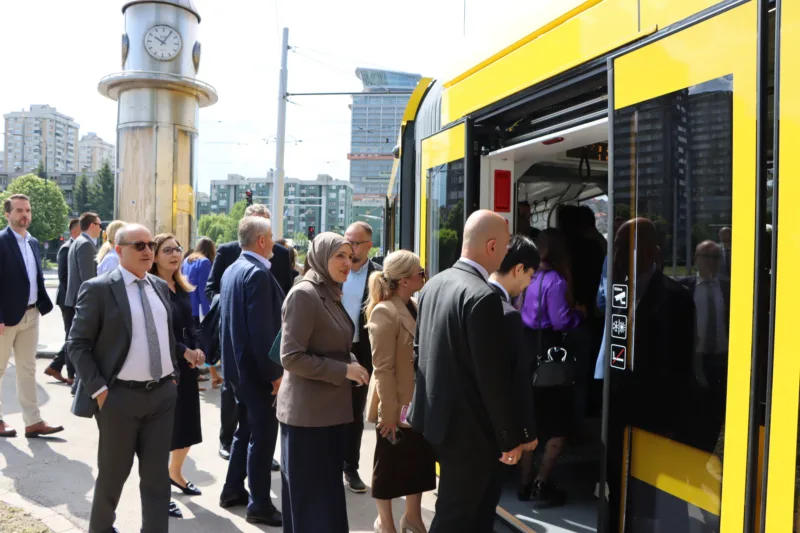 voznja tramvajem vlada fbih ks (14)