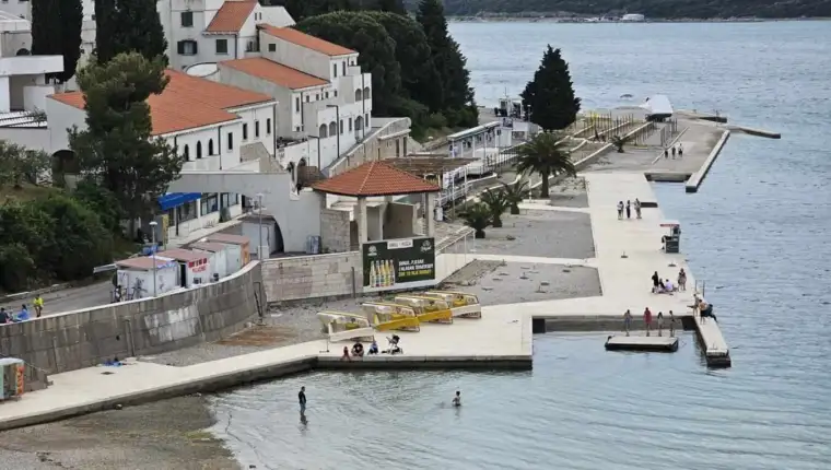 Neum4