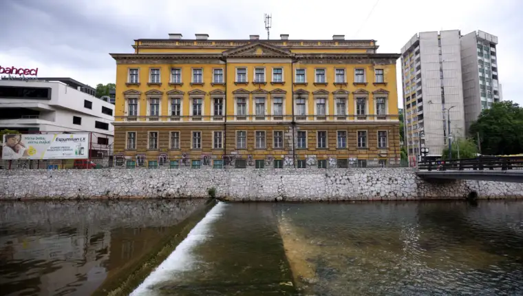 drvenija-zenska-gimnazija-19