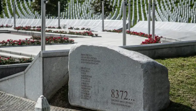 memorijalni centar srebrenica 1