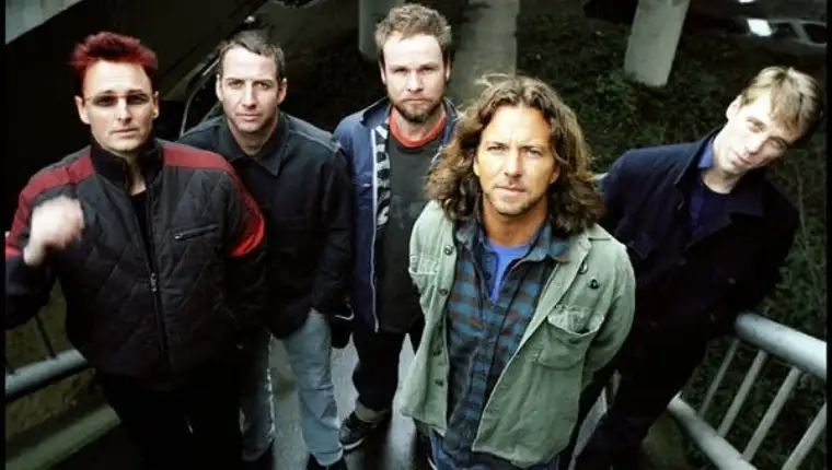 e54ce0-20111021-pearl-jam