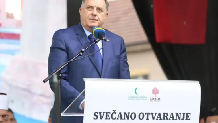 dodik dzamija arnaudija