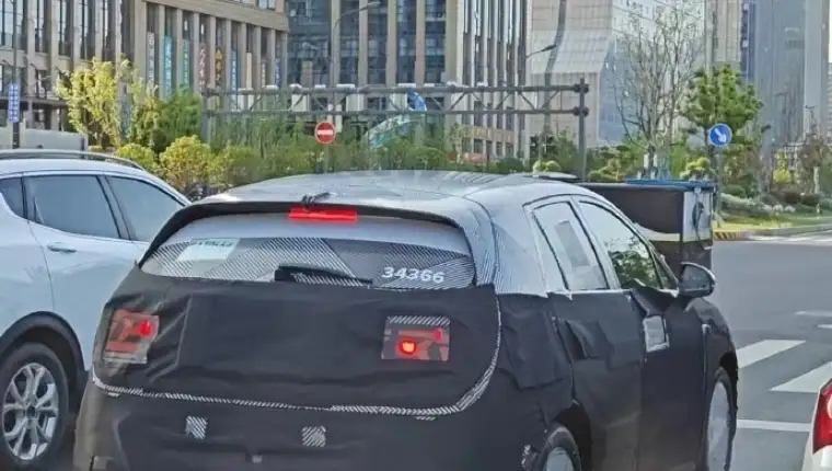 firefly kineski električni auto