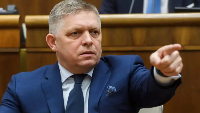 robert fico11