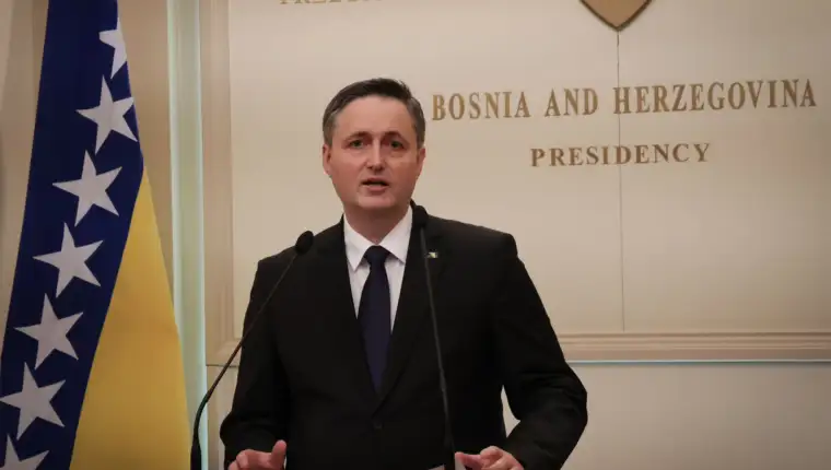 denis bećirović