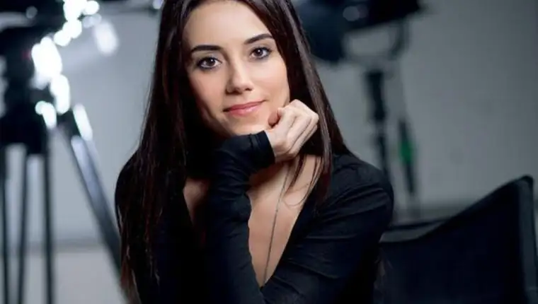 cansu dere