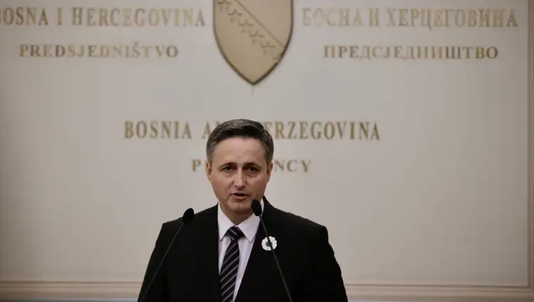 denis becirovic aa (4)