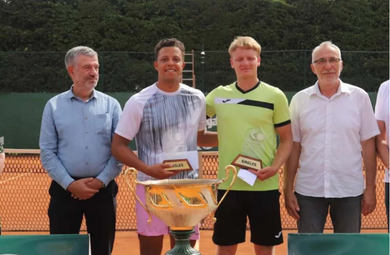 tenis 3